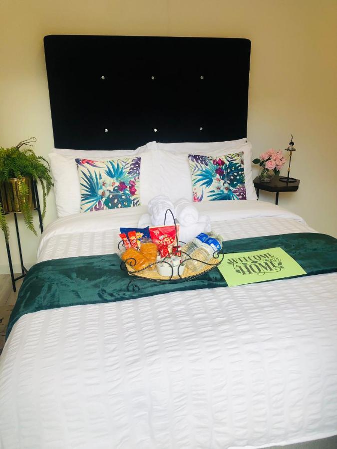 Meezee Pearl Double Bed Lodge With Free Parking سالفورد المظهر الخارجي الصورة